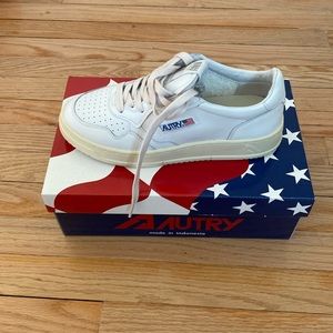 Autry Medalist - 39 / US 9